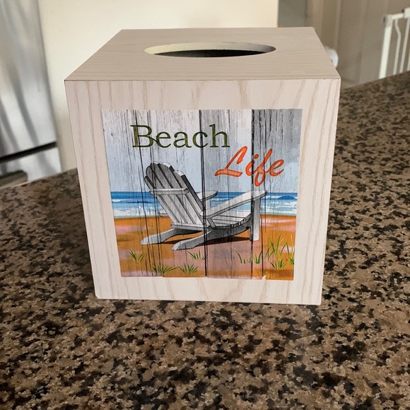 Beach Life Tissue Box - Picture 1 of 5